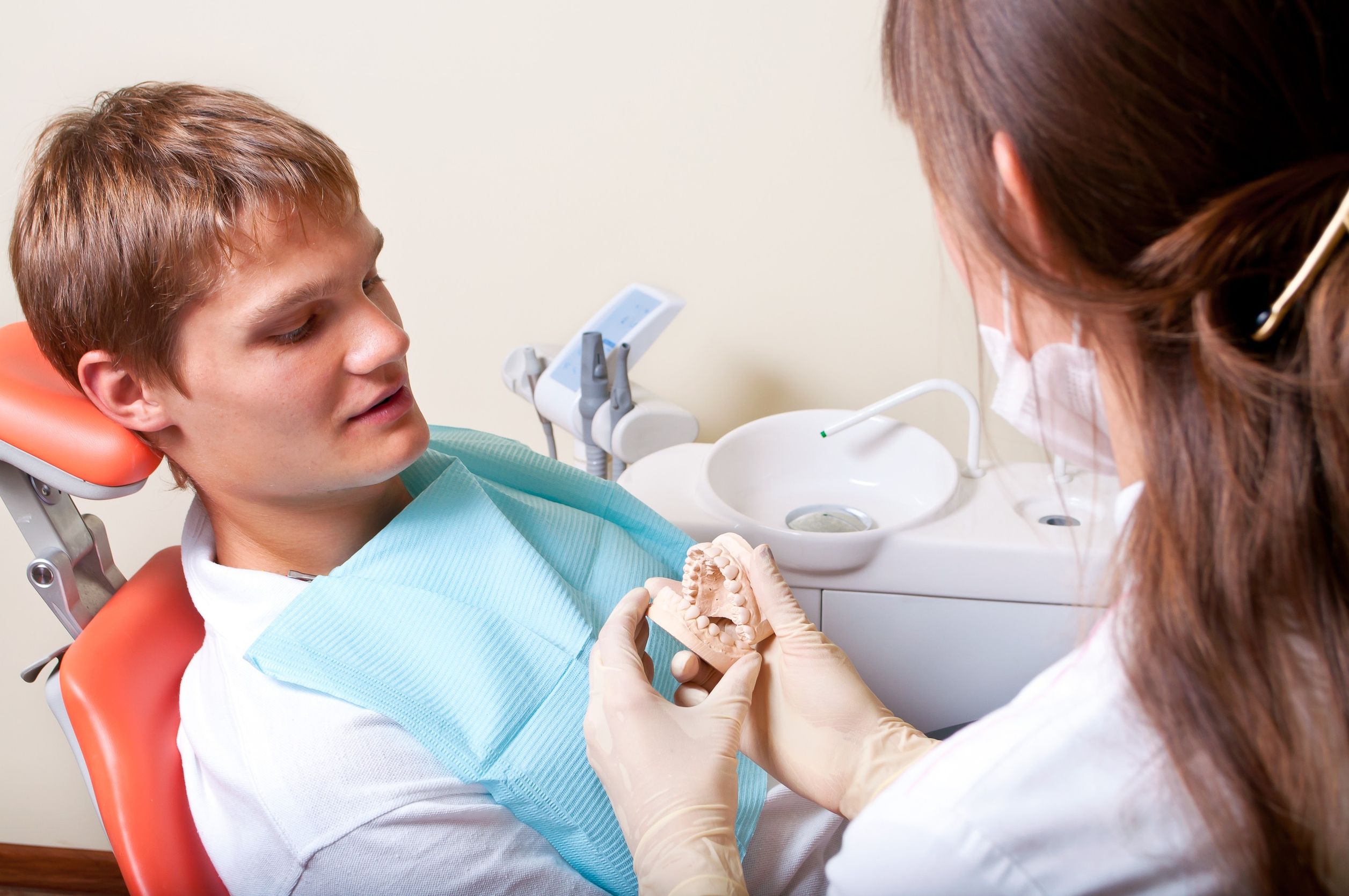 Ортодонт - кто он, чем занимается и как проходит прием?