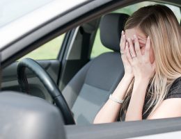 Миниатюра к статье Как побороть страх вождения автомобиля новичку: лучшие советы девушкам