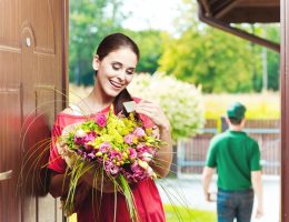 Миниатюра к статье Украсьте свой особый праздник: преимущества заказа доставки цветов