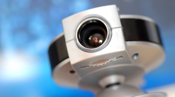 Миниатюра к статье Как выбрать оборудование для видеонаблюдения: ключевые аспекты и рекомендации